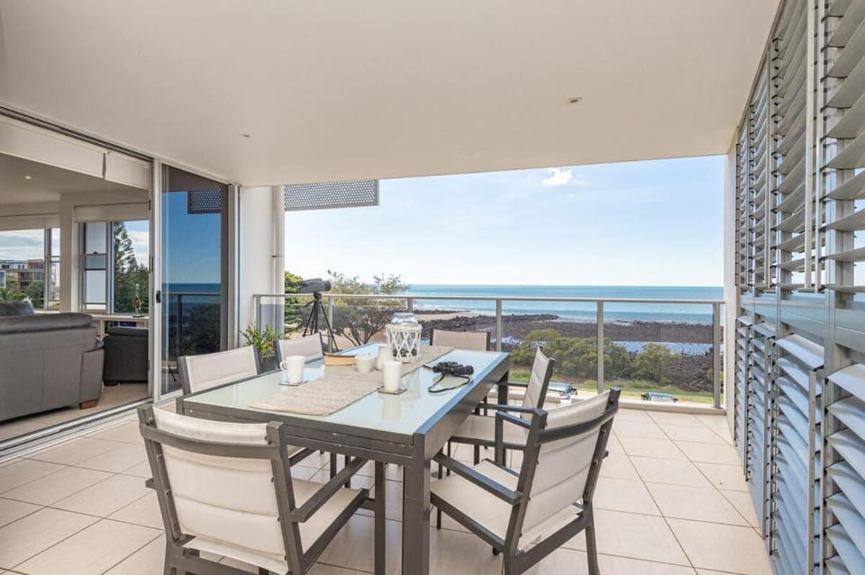 Seating area, Sea view