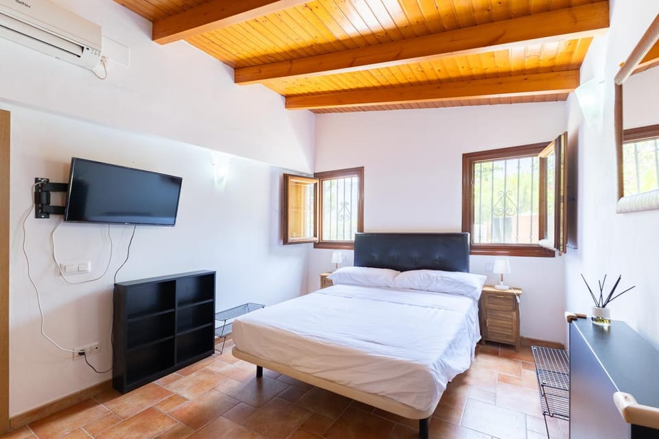 Chalet Barraca d 'Aigües Vives House in Safor