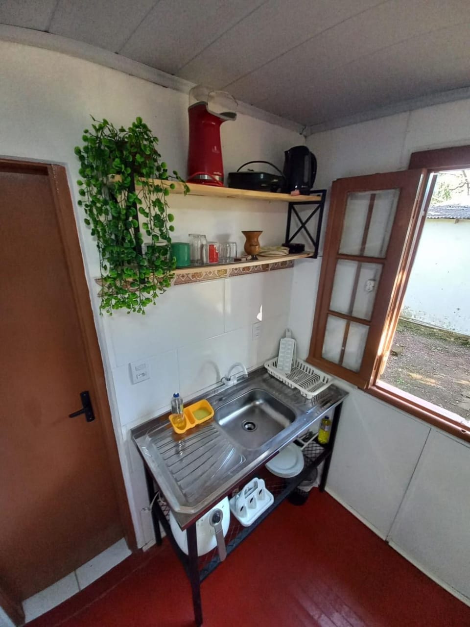 Kitchen or kitchenette, Dining area, minibar, stove, toaster