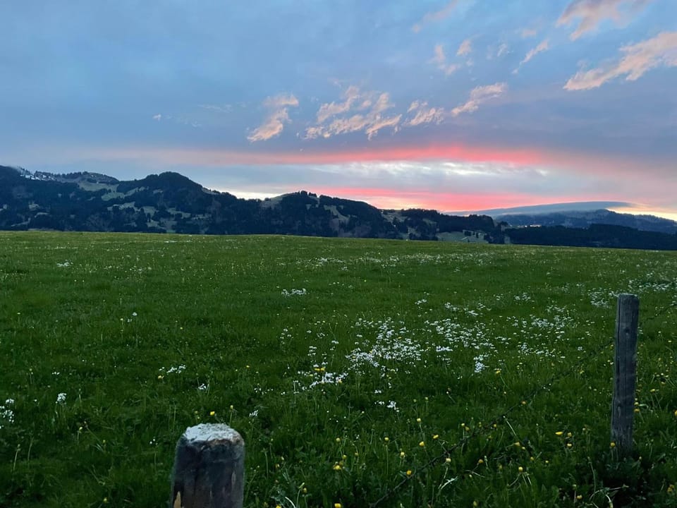 Nearby landmark, Spring, Day, Natural landscape, Mountain view, Sunset
