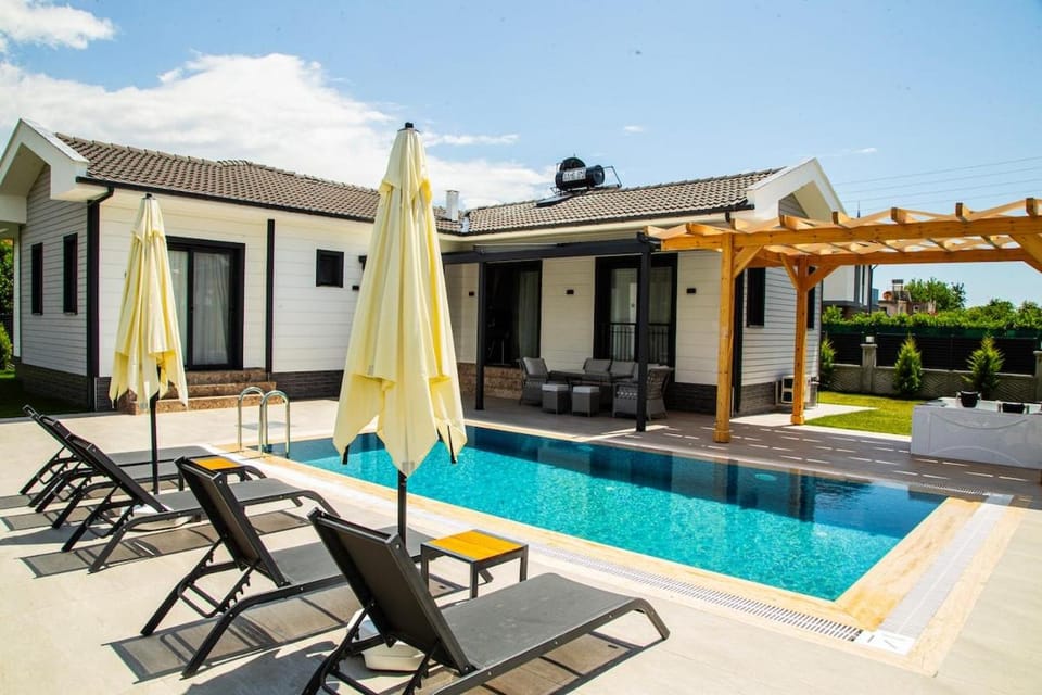 Villa with Private Pool and Jacuzzi 2 Villa in Muğla Province