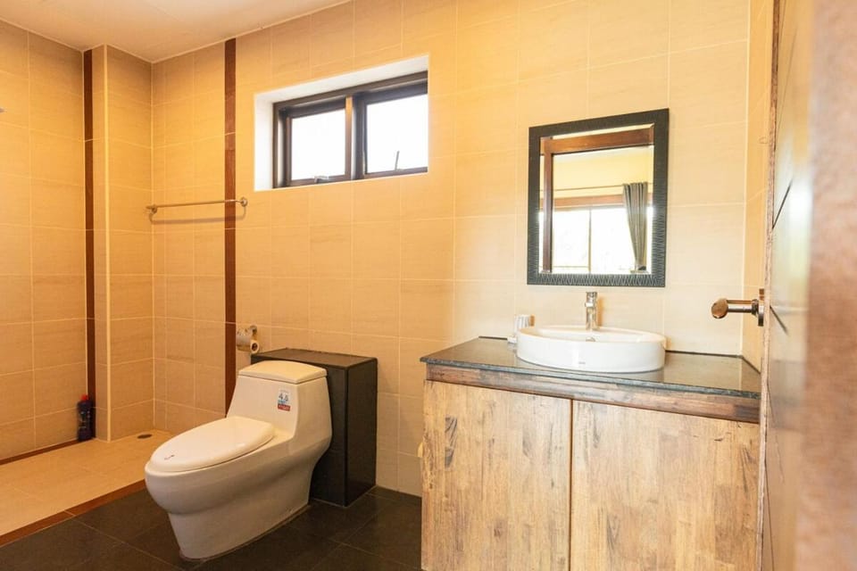 Toilet, Bathroom