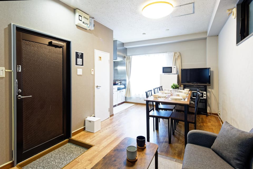 Living room, Dining area