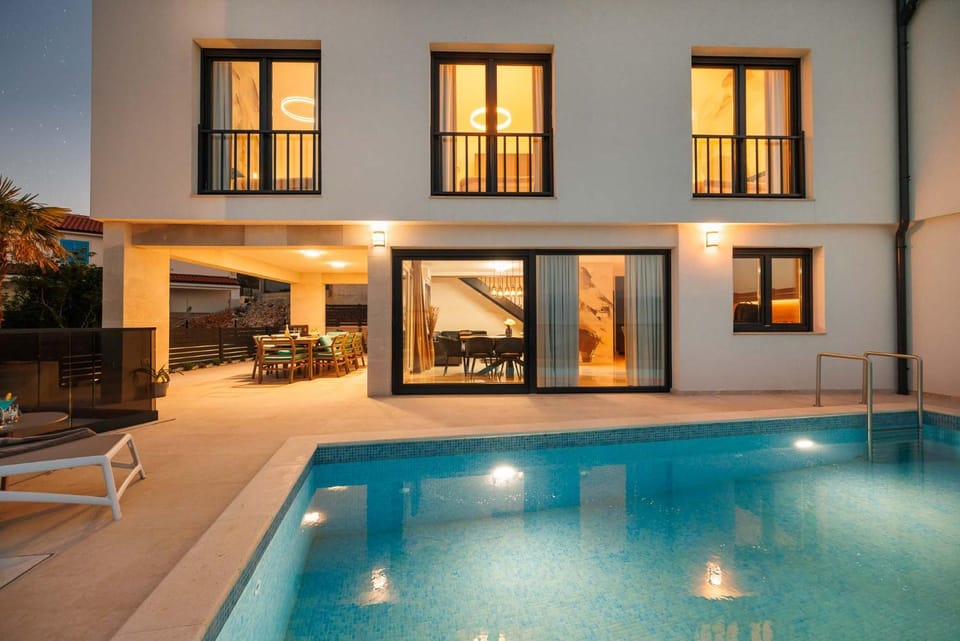 Patio, Night, Swimming pool