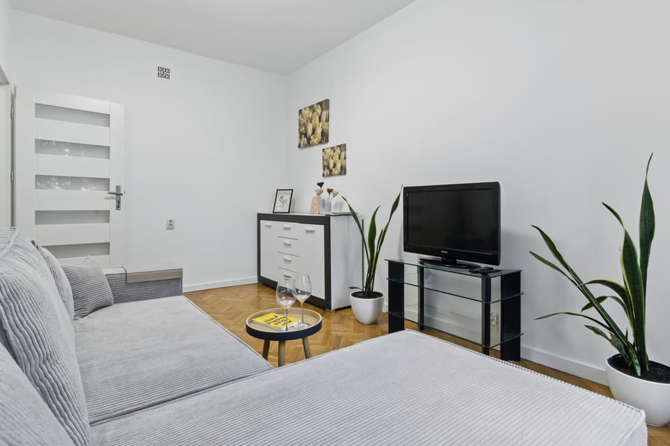 Communal lounge/ TV room, TV and multimedia, Living room, Photo of the whole room, Seating area, Evening entertainment