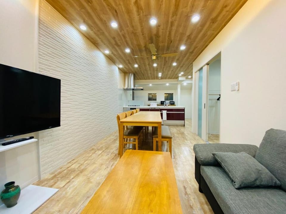 TV and multimedia, Living room, pet friendly