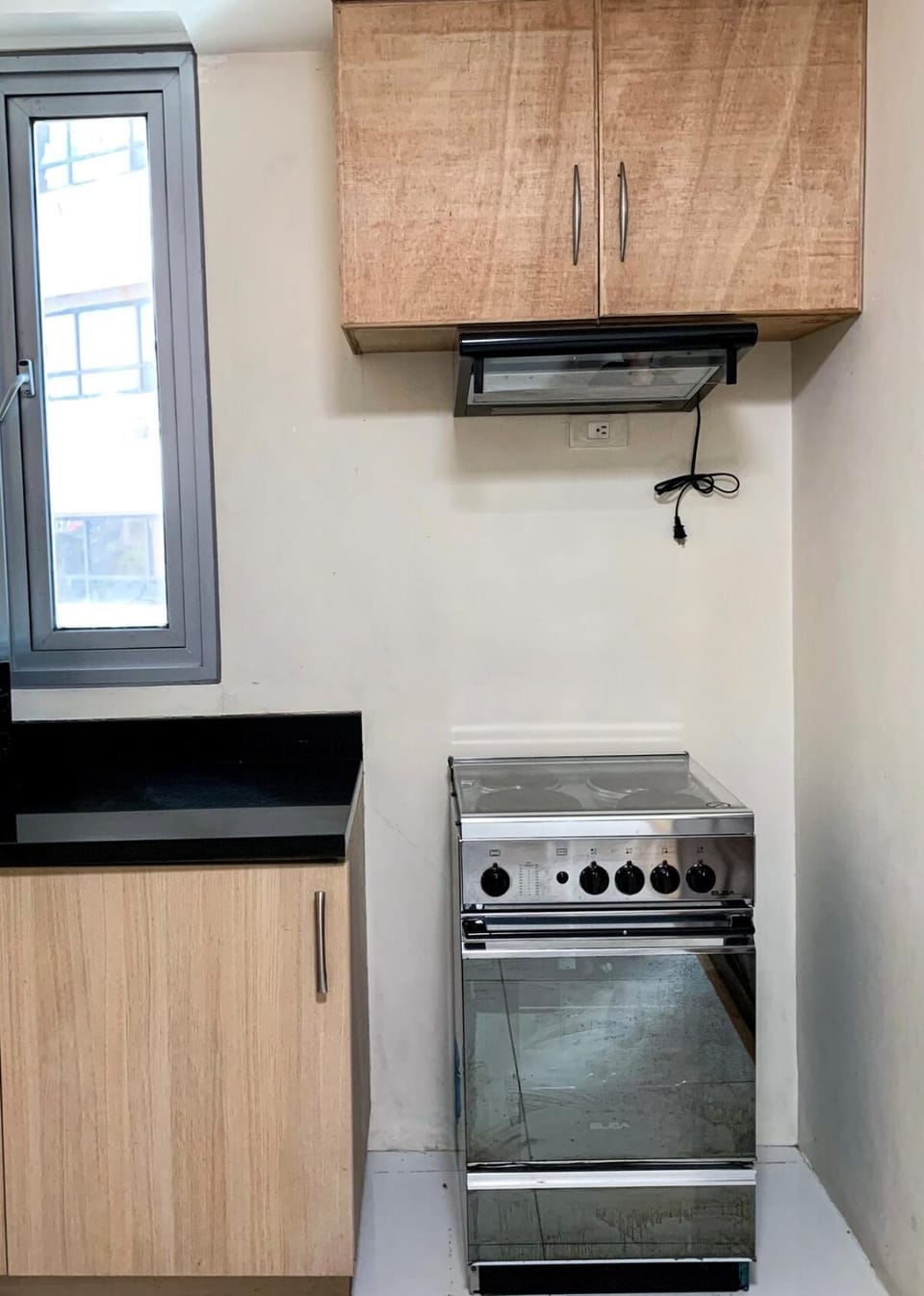 Budget City View w Pool Access in BGC Taguig City Apartment in Makati