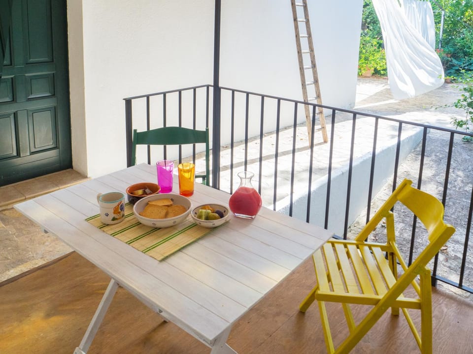 Patio, Day, Balcony/Terrace, Food and drinks, Breakfast, Drinks