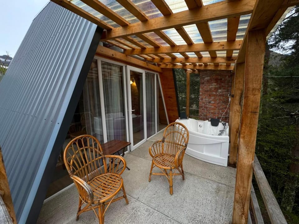 Patio, Balcony/Terrace