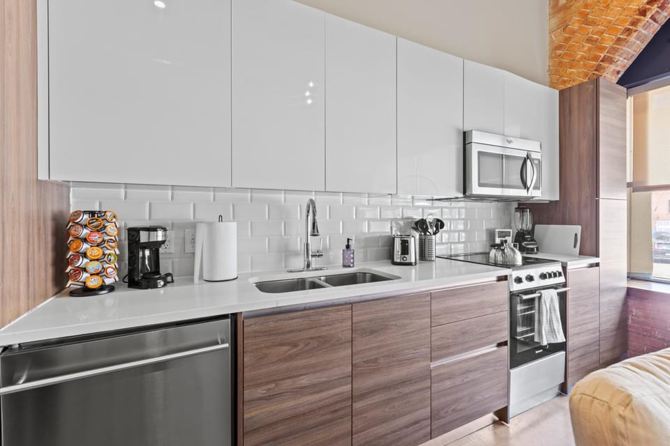 Luxury - Kay Bailey - Free Parking Apartment in Dallas