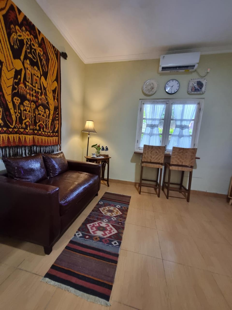 Comfy Room Yogyakarta BY Hamsa Putih Bed and Breakfast in Yogyakarta