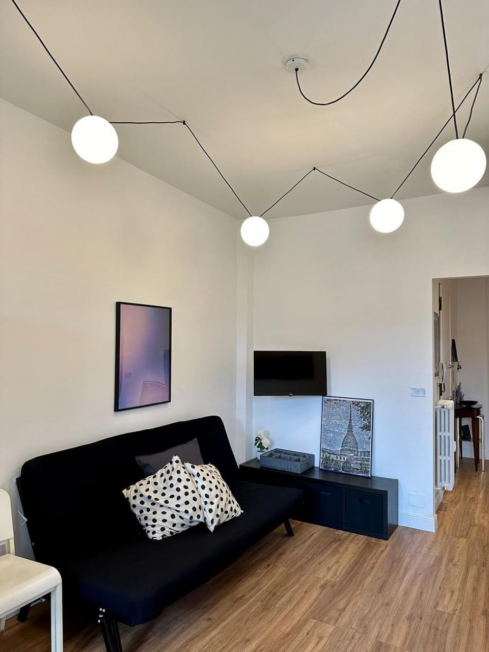 Communal lounge/ TV room, TV and multimedia, Living room, Seating area, Evening entertainment