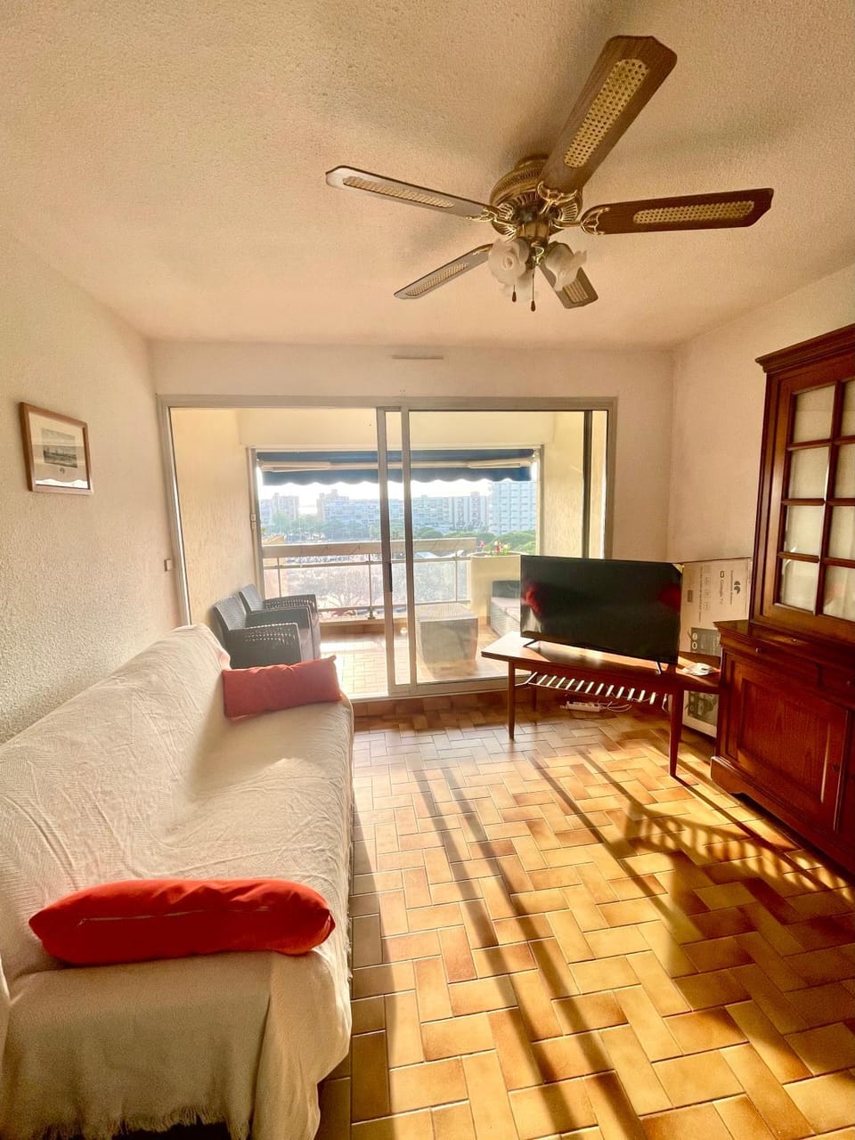 TV and multimedia, Living room