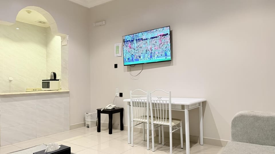 TV and multimedia, Dining area