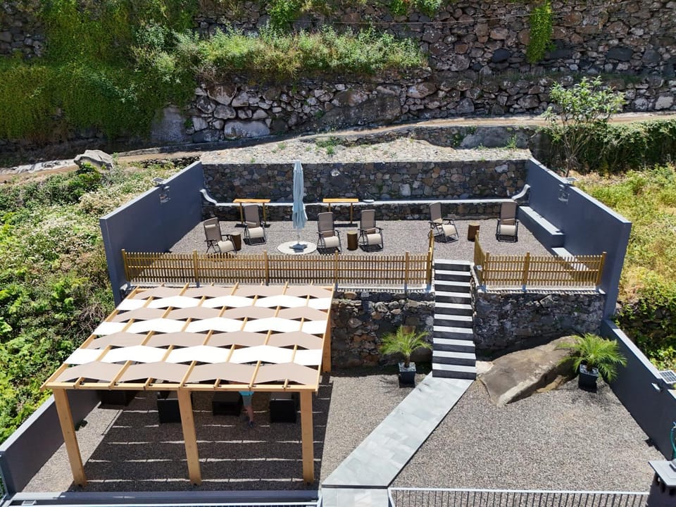 Balcony/Terrace, sunbed