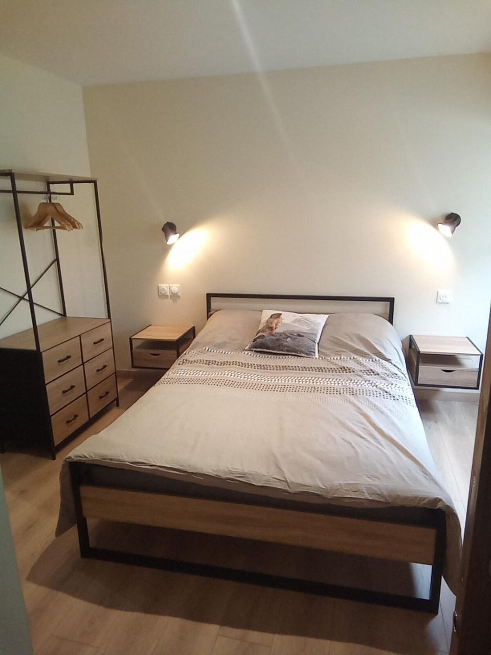 Bed, Bedroom