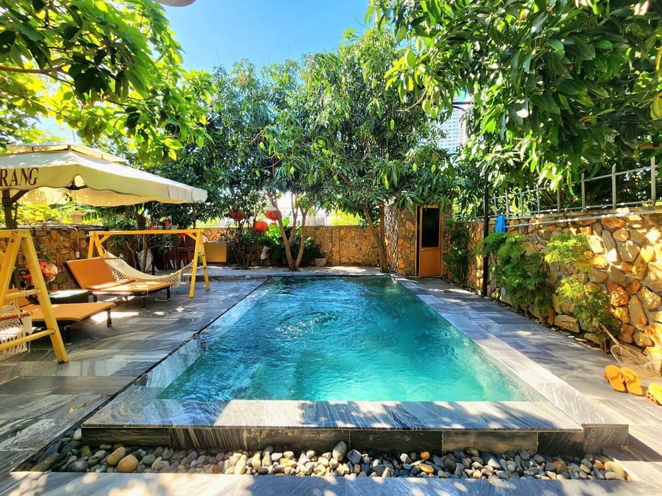 Day, Natural landscape, Garden, Garden view, Pool view, Swimming pool, sunbed