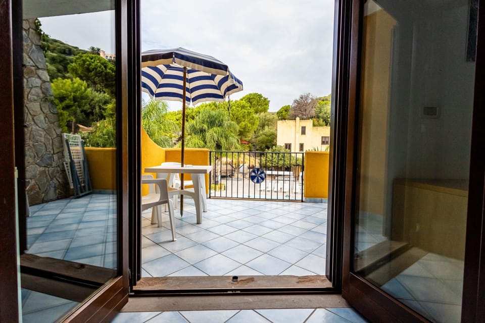 Villaggio La Marée Campground/ 
RV Resort in Campania