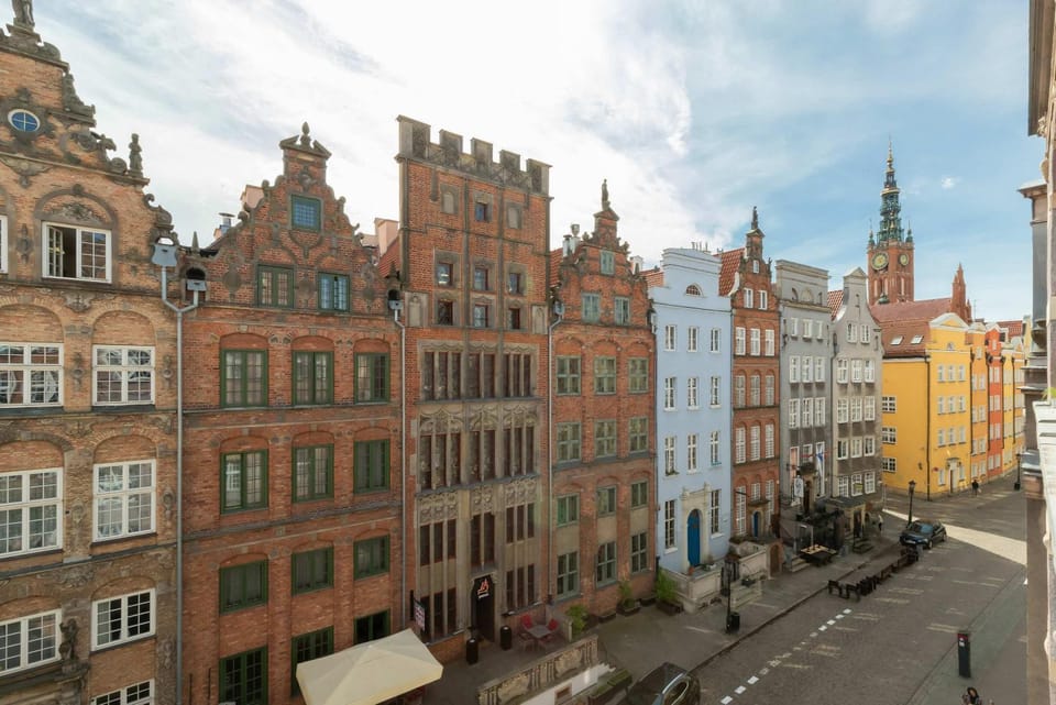 Neighbourhood, Street view