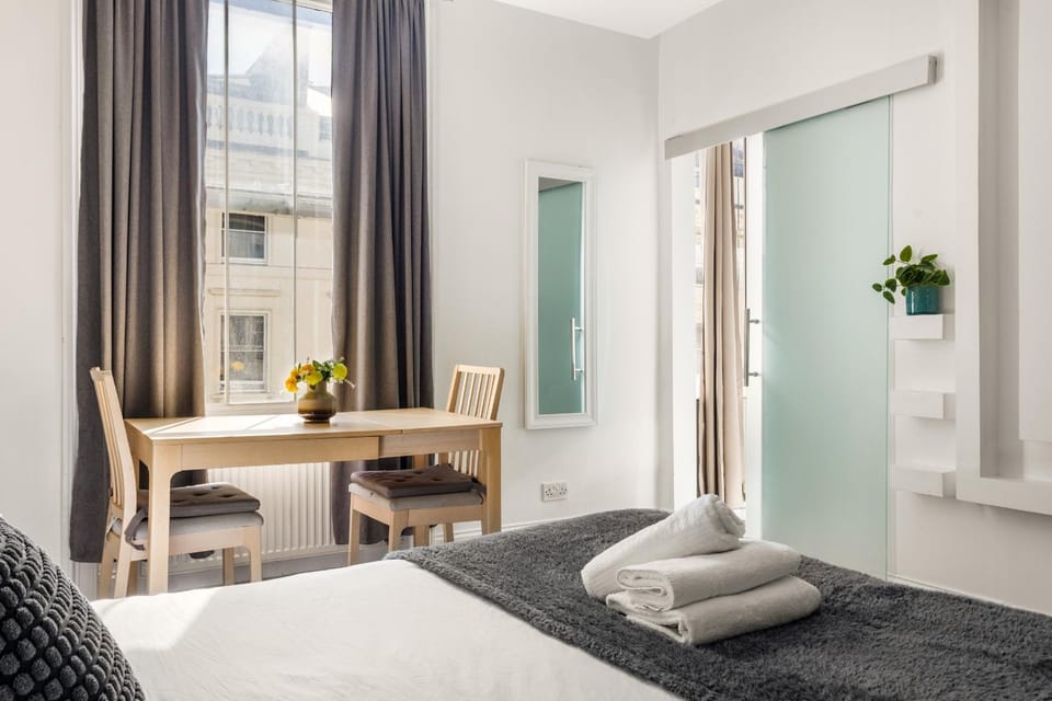 Studio Flat near Hyde Park Apartment in City of Westminster
