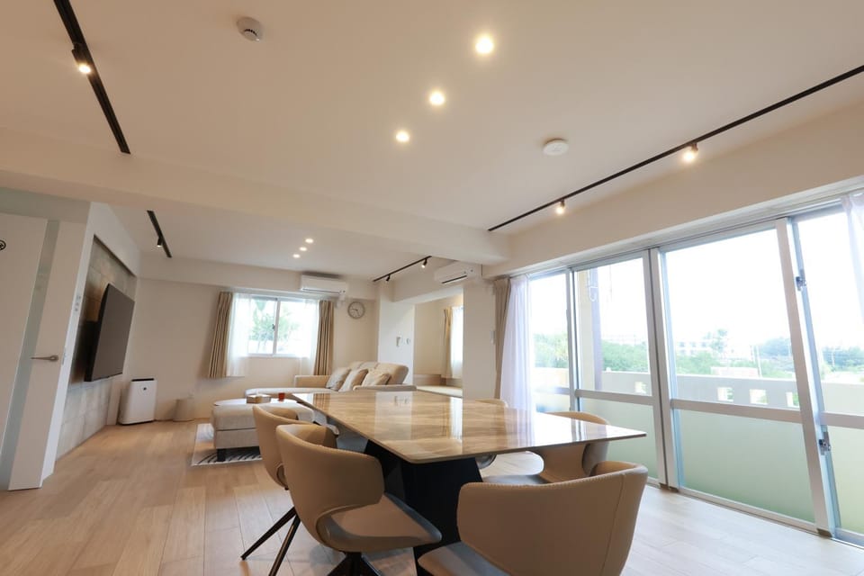 Living room, Photo of the whole room, Family, furniture, internet, air conditioner
