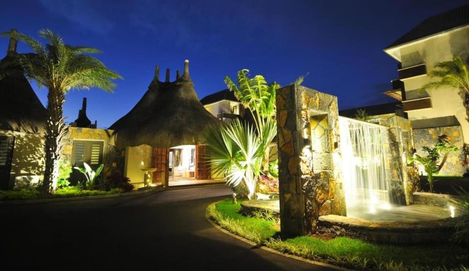 Property building, Night, Garden, Garden view, Pool view, Swimming pool