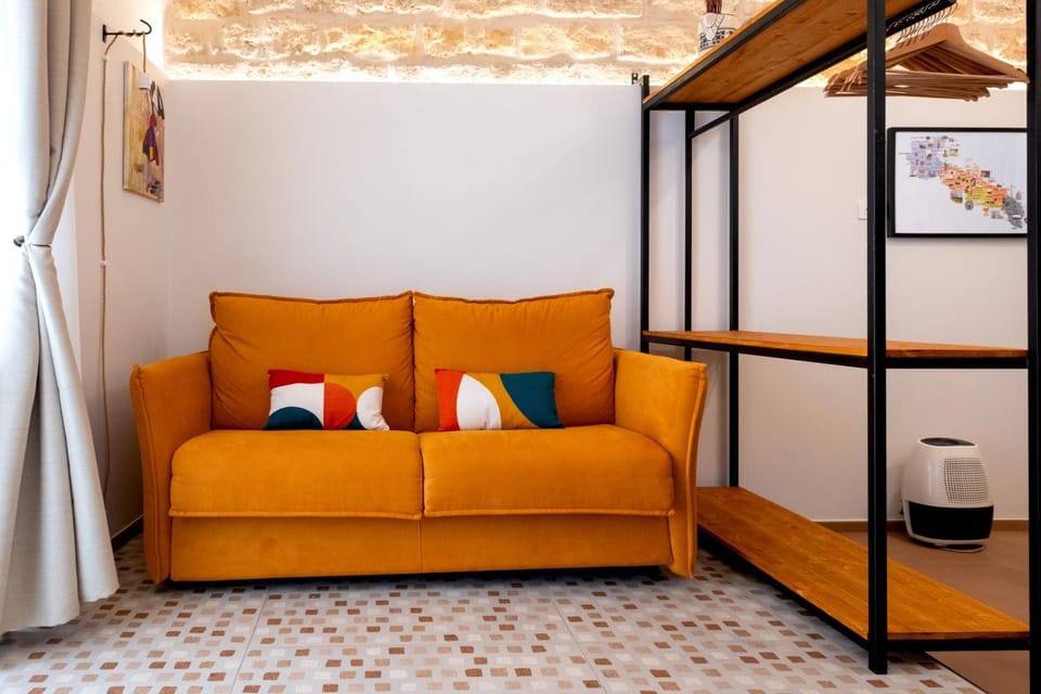 Living room, Decorative detail