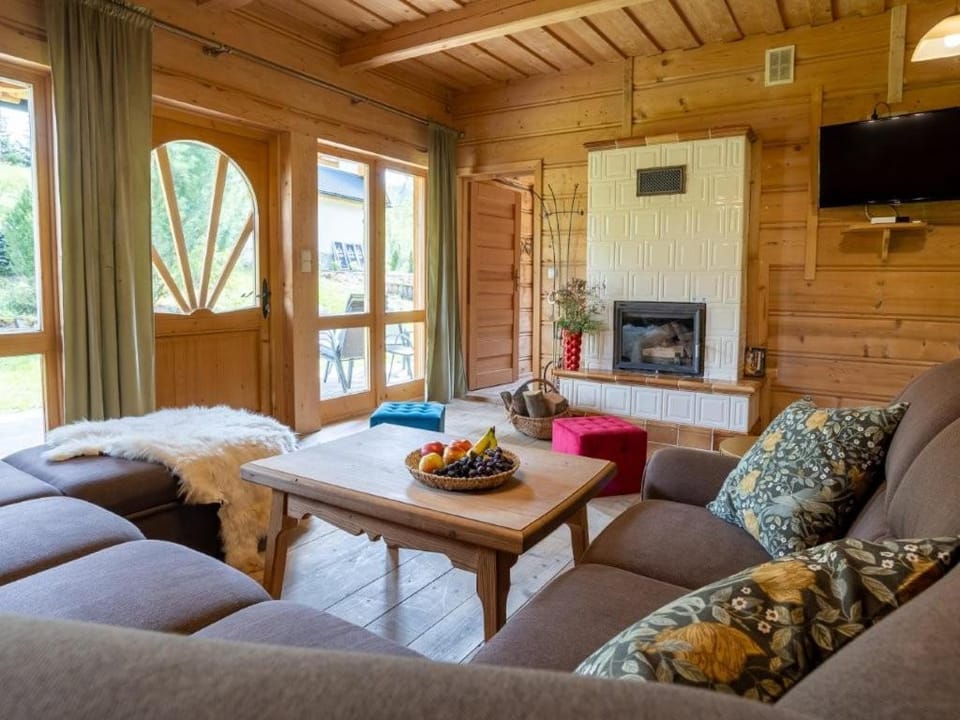 Communal lounge/ TV room, Billiard, Living room, Seating area, fireplace, fireplace