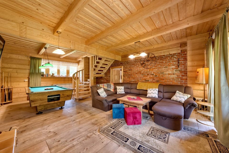 GLICZAROWA OSADA, Chata 18 osób, Domek 8 osób NA WYŁĄCZNOŚĆ, 8 sypialni z łazienkami, spokój, przyroda, wyjątkowe miejsce House in Lesser Poland Voivodeship