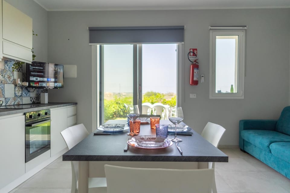 Kitchen or kitchenette, Living room, Dining area