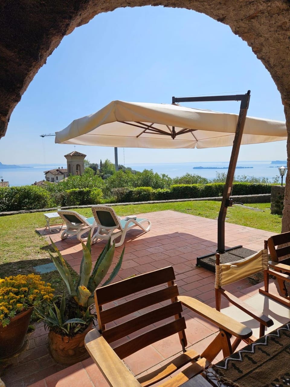 Patio, Spring, Day, Natural landscape, Garden, View (from property/room), Balcony/Terrace, Living room, Seating area, Garden view, Sea view, sunbed