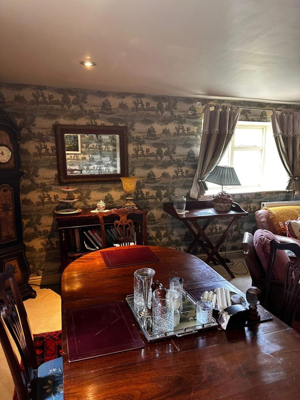 Property building, Living room