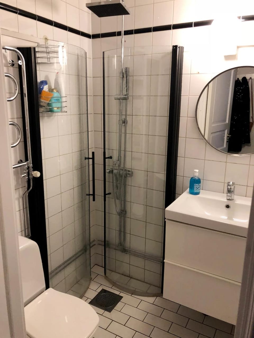Shower, Bathroom, towels
