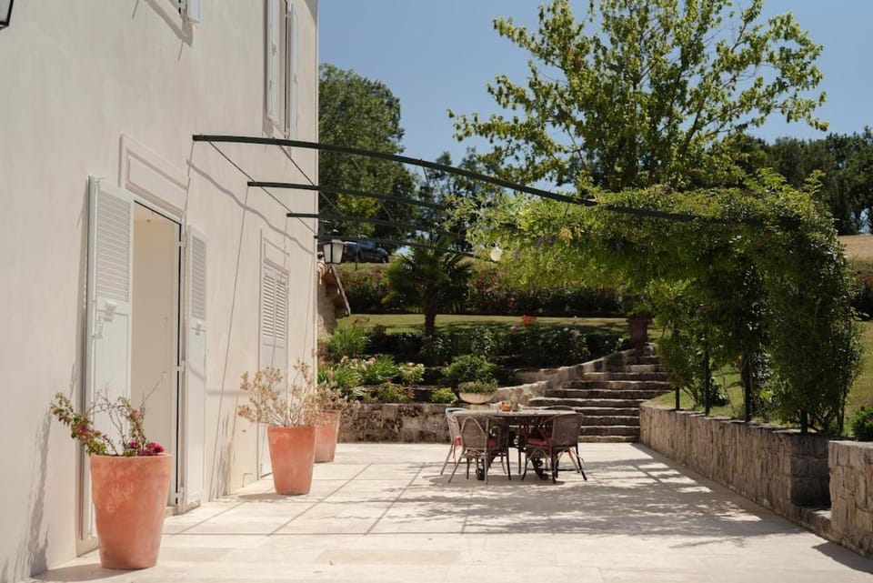 Domaine De Bonaveau - Privatisation Spa et Piscine Villa in Provence-Alpes-Côte d'Azur