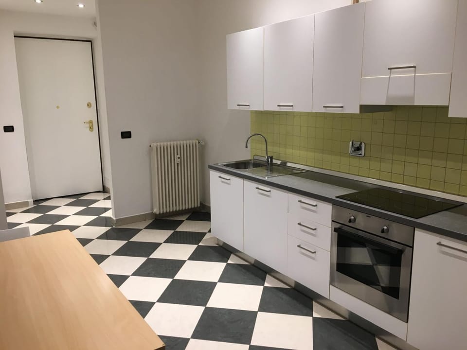Appartamento fronte Molinette Ospedale Bed and Breakfast in Turin