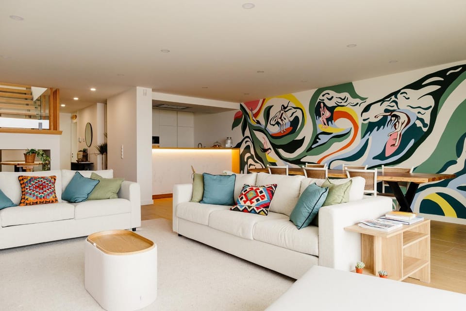 Living room, Seating area