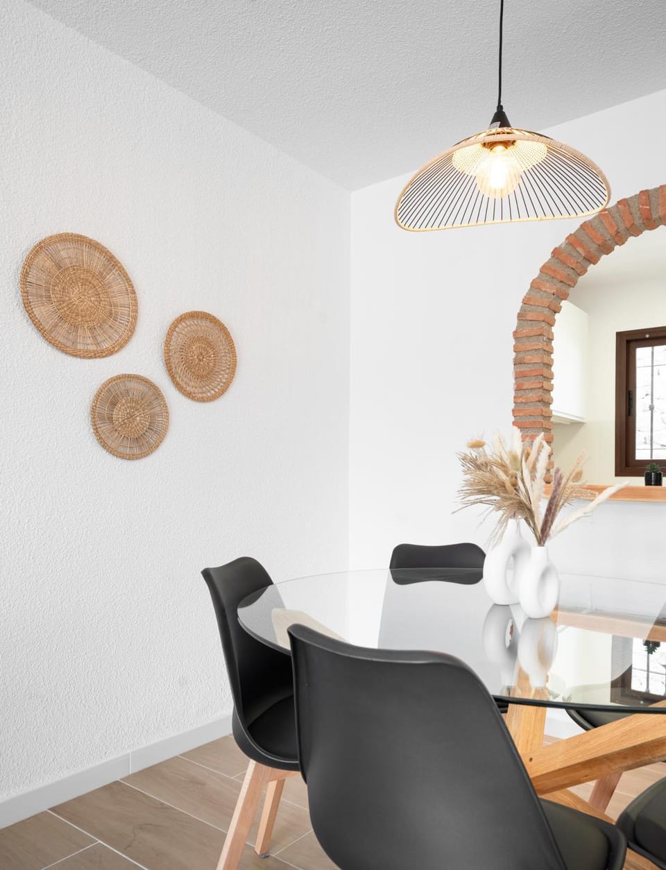 Seating area, Dining area