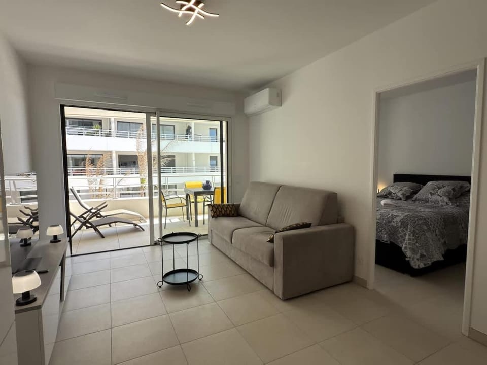 Valras-Loc Archipel Panarea Appartement climatise Apartment in Occitanie