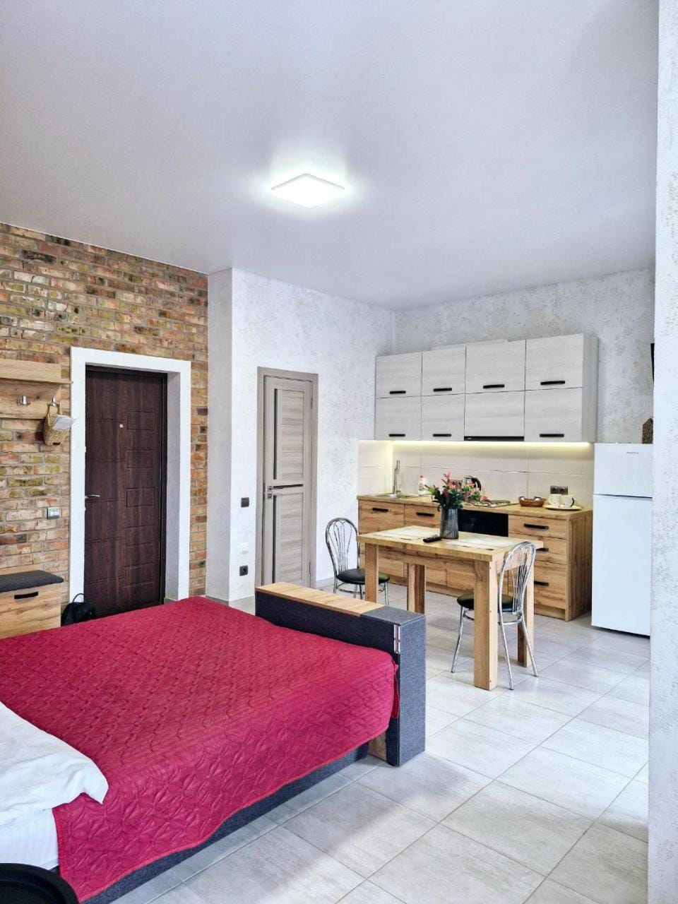 Bed, Kitchen or kitchenette, Living room, Photo of the whole room, Seating area, Dining area, Bedroom, pet friendly, stove