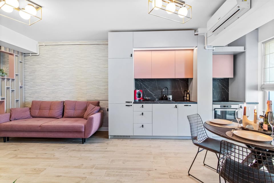 Kitchen or kitchenette, Living room, Seating area