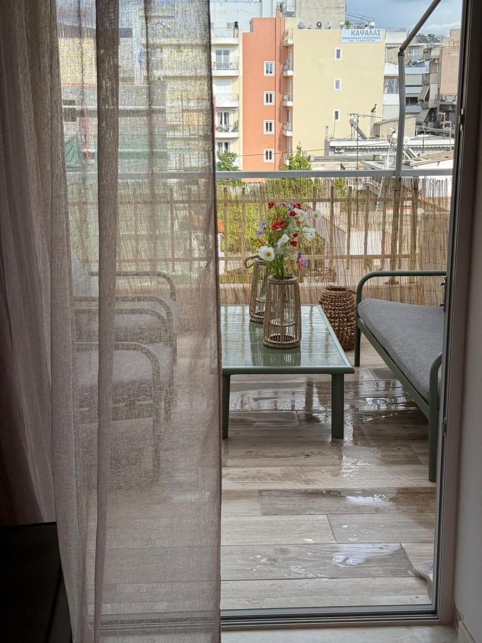 The Balcony Nest Apartment in Euboea