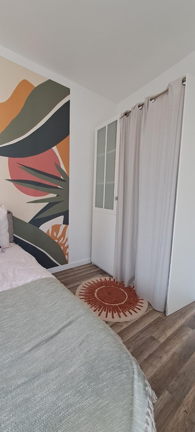 Bedroom, storage