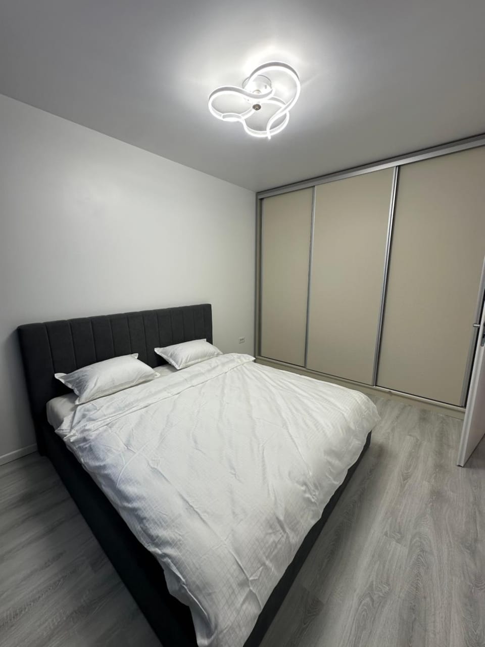 Bed, Bedroom, wardrobe