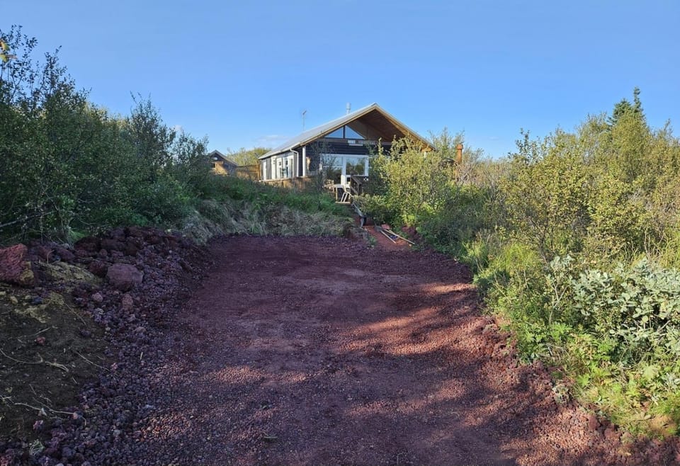 Property building, Garden view, Parking