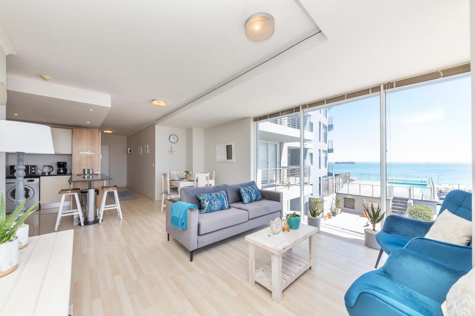 Horizon Bay 206 by HMH Apartment in Cape Town