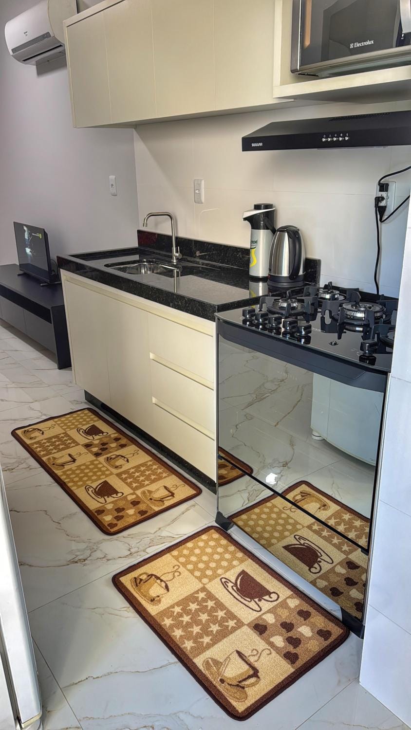 Kitchen or kitchenette, pet friendly, stove