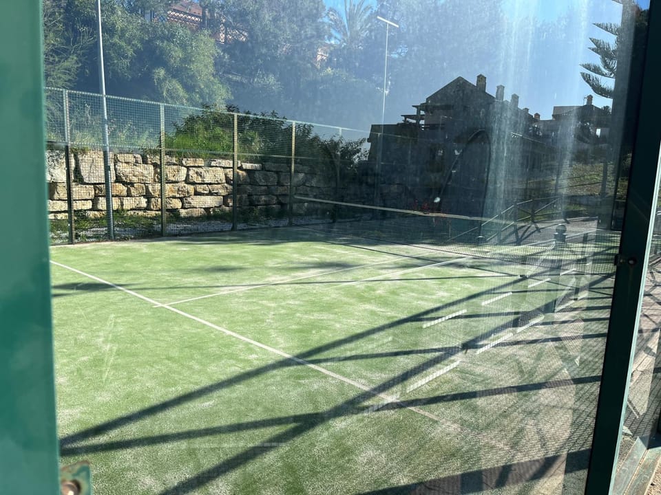 Tennis court