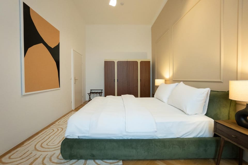Bed, Bedroom