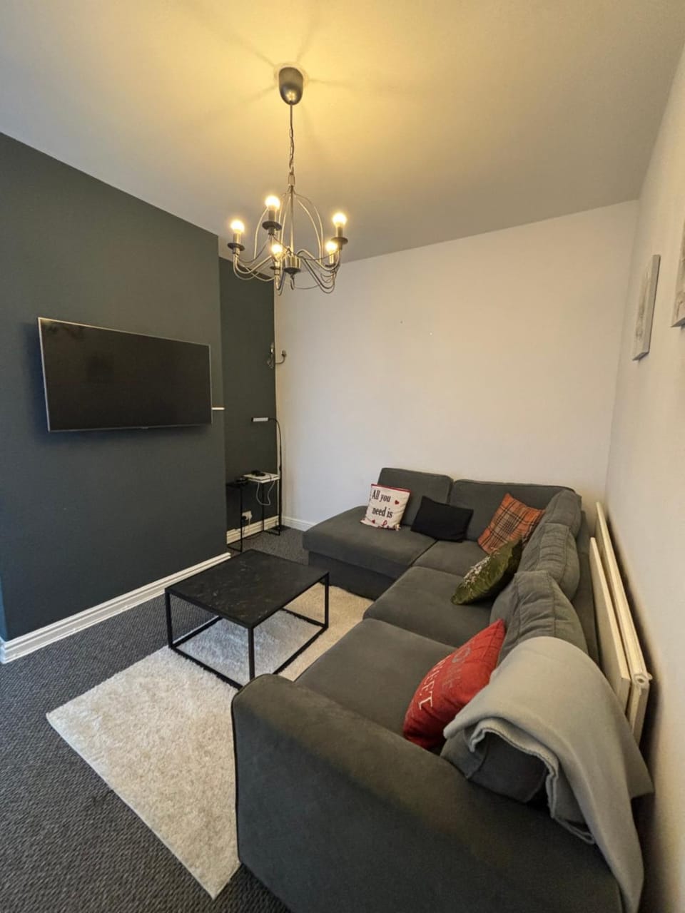 Communal lounge/ TV room, TV and multimedia, Living room, Seating area