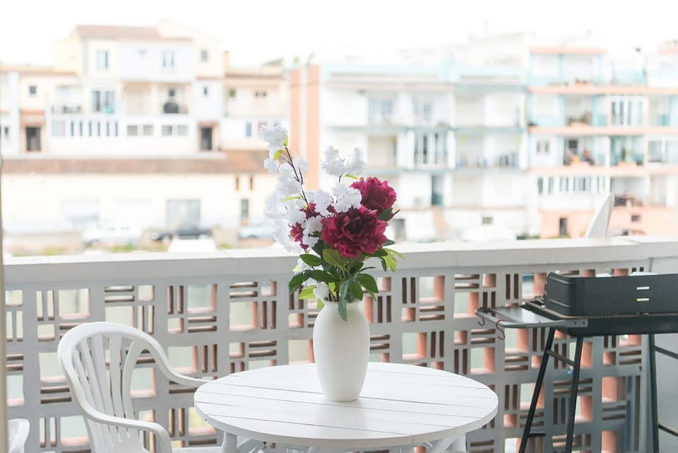 View (from property/room), Balcony/Terrace